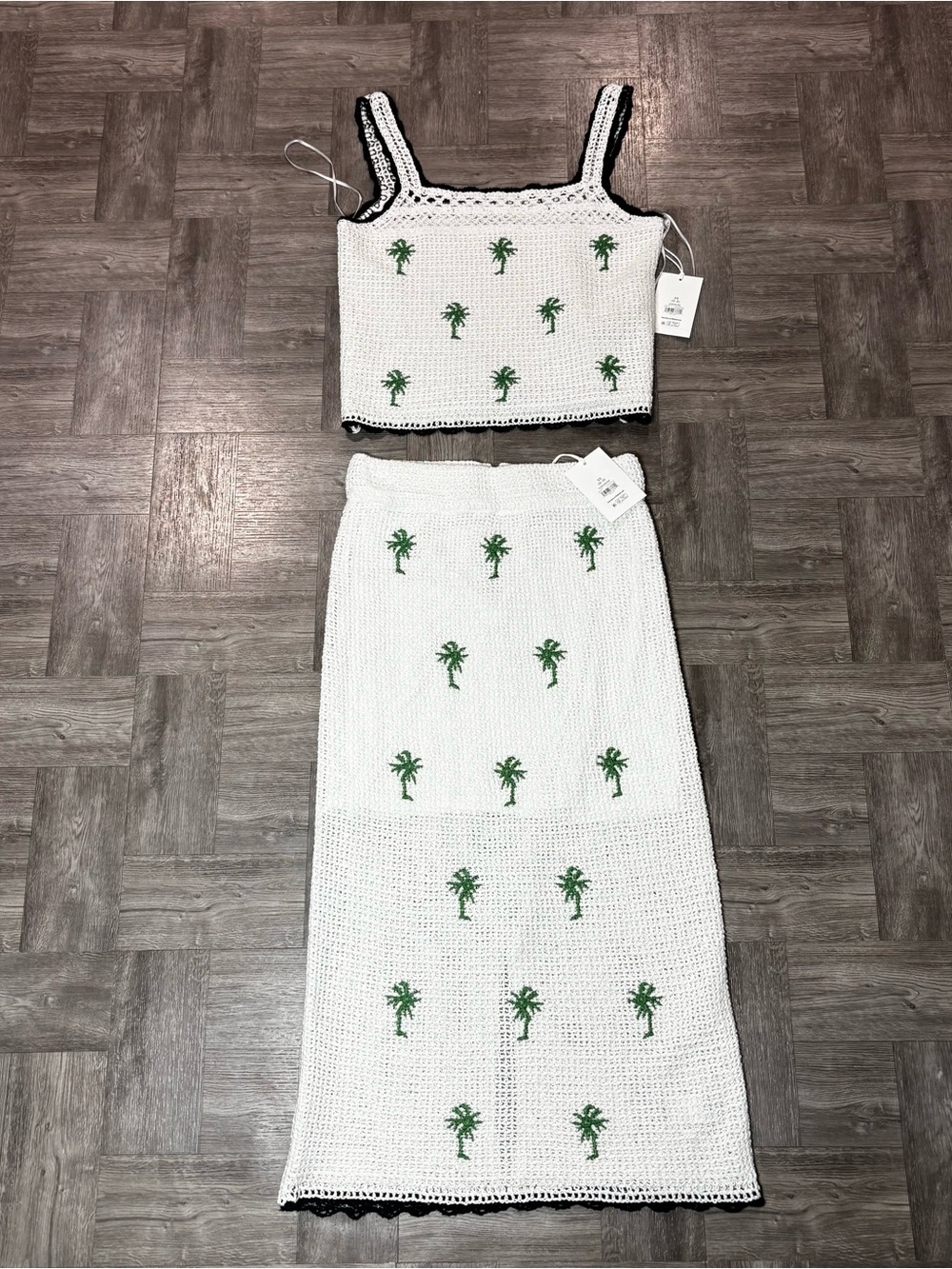 Free Assembly Embroidered Crochet Knit 2Pc Set Size XS(0-2)